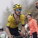 Simon Yates a réalisé un numéro sur les pentes des Alpes italiennes KEYSTONE/AP/Fabio Ferrari